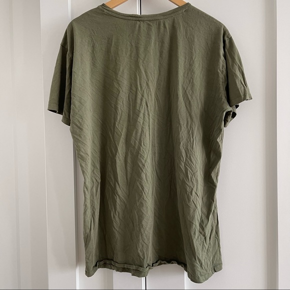 Army green textual graphic tee - Picture 7 of 7
